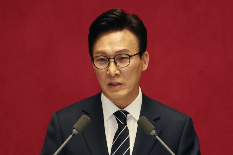 <b>김민석</b> "개헌 추진…권력구조 개편, 국민 원하는 선까지"