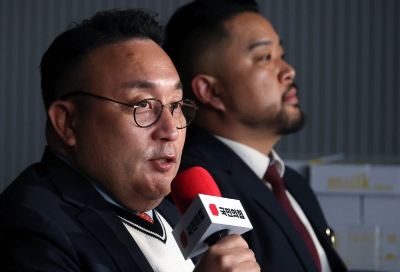 "술 마시고 오토바이 쾅"…<b>이혁재</b>, <b>음주운전 사고</b> 입건