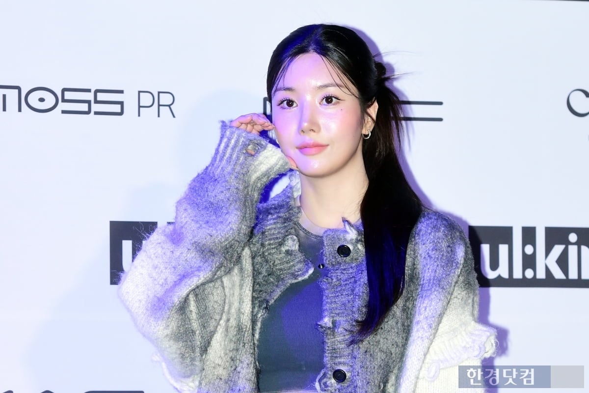 <b>권은비</b>, 스케줄 이동 중 <b>차량 접촉사고</b>…"안정 취하는 중"