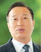 李 <b>공소취소</b> 열어둔 <b>이정현</b> "<b>진상조사</b>단 결과 살펴봐야"