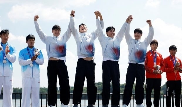 한국 '카누' 또 금메달 따냈다…<b>조광희</b>·<b>김효빈 2관왕</b>