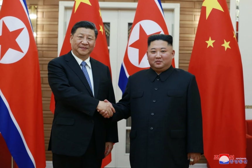 중국이 북한·러시아와 교역을 동시에 확대하면서 동북 국경지역의 물류 거점 기능도 빠르게 강화되고 있다. 훈춘의 대러시아 교역 확대와 신압록강대교 개통 준비가 맞물리며 지린성 옌볜조선족자치주를 포함한 동북지역이 동북아