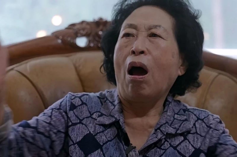 'SK하이닉스 주식 대박' <b>전원주</b> "<b>재산</b> 절반, 두 아들에 <b>증여</b>"