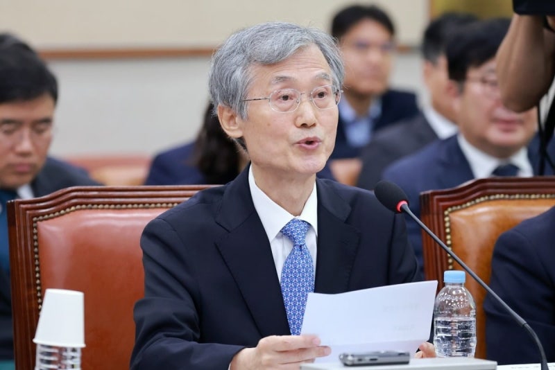 <b>조희대</b> "<b>대법원</b>이 온전한 <b>구성</b> 갖출수 있도록 노력 다하겠다"