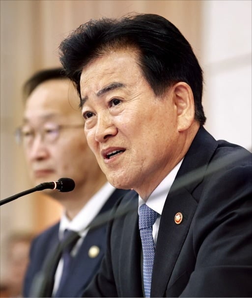 "협상 없다"는 北…MDL 수십m 차이로 충돌하나
