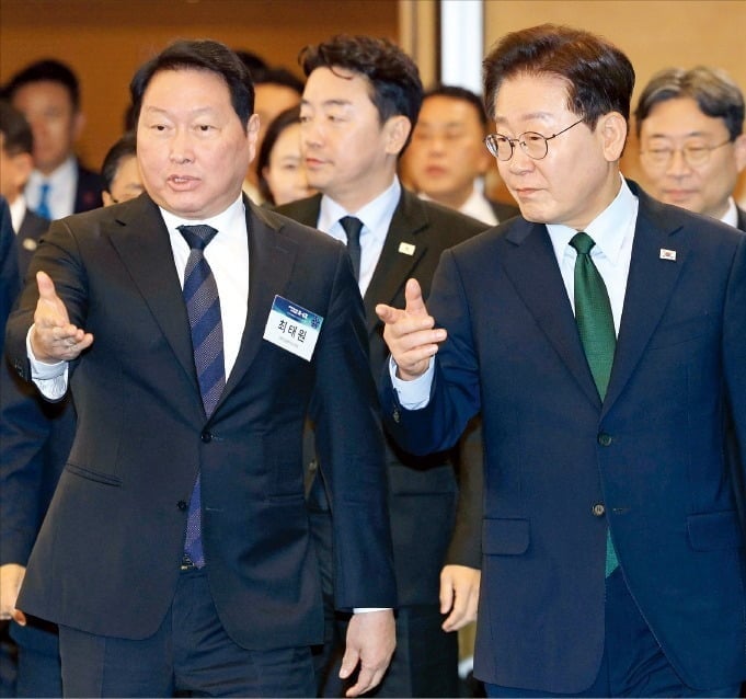 李대통령 "보조금 준 뒤 생산세액공제서 차감" 지시