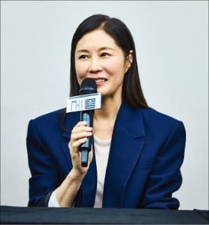 SNS시대 재해석한 입센의 '민중의 적'