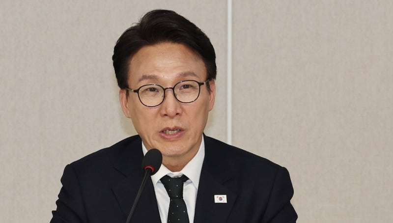<b>김민석</b> "신천지 집단 가입 정황"…최민희 "비공개 회의 유출"