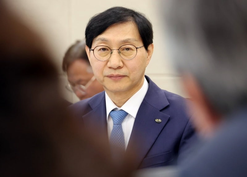 김성주 "<b>국민연금 리밸런싱 유예</b> 안했다면 매일 8000억 매도"