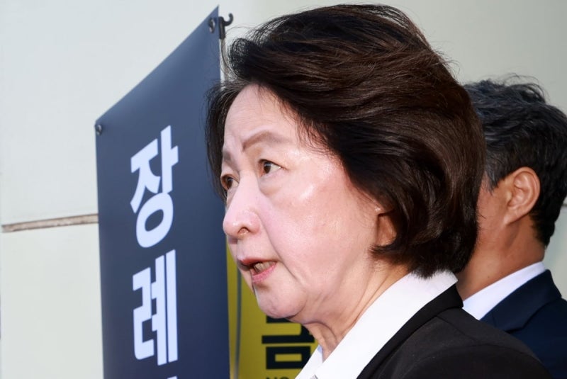 "사과 바라시니 사과드린다"…추미애 발언에 野 "진심 없다"