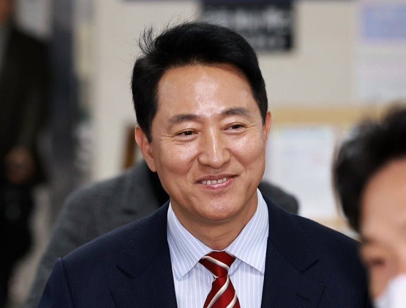 [속보] <b>오세훈</b> '<b>정치자금법</b>' 사건 2심 <b>무죄</b>…1심 뒤집혔다