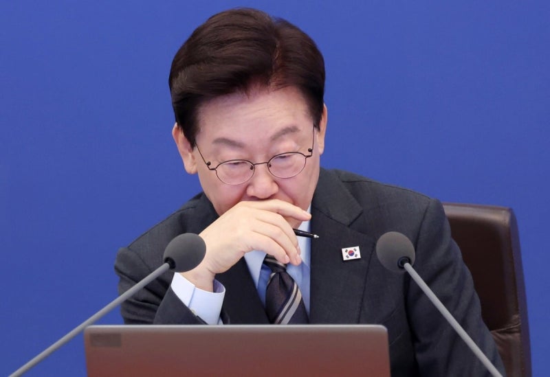 李대통령 "본인만 개혁주체인 양 동지 공격…무책임한 극단주의"
