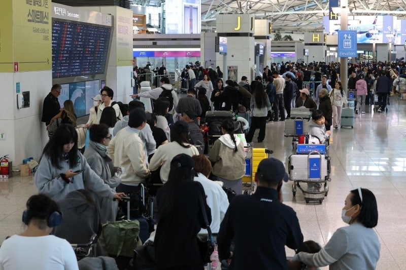 [속보] 인천공항 1터미널 <b>항공사 3곳 시스템 복구</b>…발권 재개