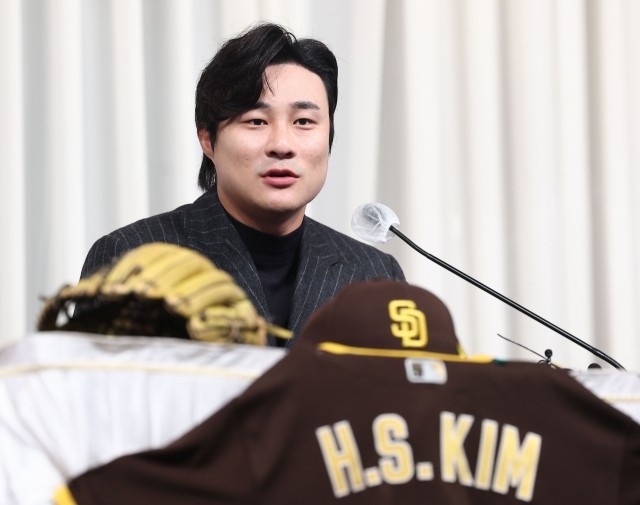 ‘<b>김하성</b> 몸싸움’ 경찰 수사 본격화…이틀간 참고인 4명 불렀다