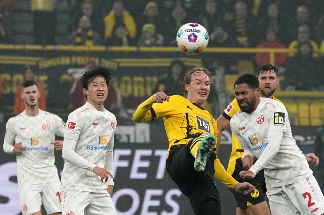 ‘언제 이겨보나’ <b>마인츠</b>, <b>도르트문트</b>와 1-1 무승부…<b>이재성</b> 풀타임