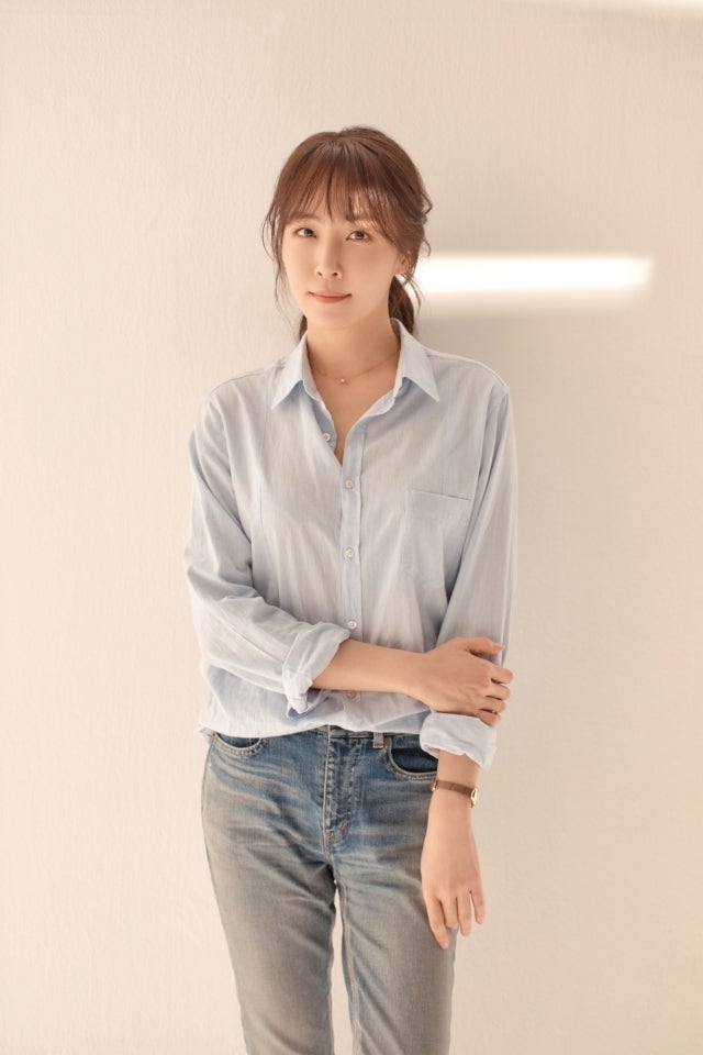 "나는 비겁한 부류"…<b>김이나</b>, 이선균 죽음에 의미심장 메시지