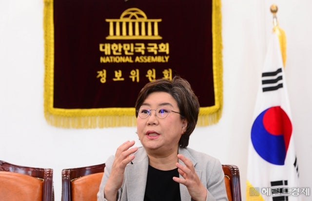 '경제통' <b>이혜훈</b>, 서울 중·<b>성동을</b> 출마 선언