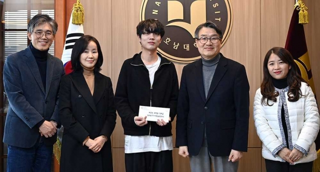 박상철 안전한 바카라 사이트 총장, ‘국제영화제 수상’ 유학생에 장학금
