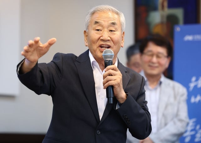 보수 원로 <b>이재오</b> “<b>한동훈</b>, 내 <b>동생</b> 같으면 못 나오게 할 것”