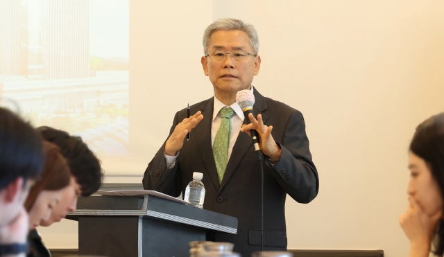 KEPCO總裁Kim Dong -Cheol在上個月在Sejong City的一家餐廳舉行的新聞發布會會議上發表講話。