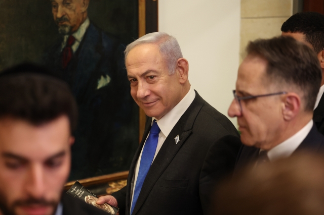 Israeli Prime Minister Benjamin Netanyahu attends a session of the Israeli parliament in Jerusalem on the 10th (local time). [EPA]