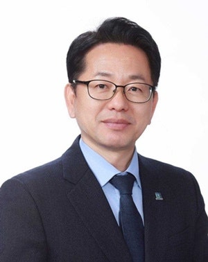 전남<b>의대</b> <b>공모</b> 반대했던 김문수, "참여하자" 돌연 선회