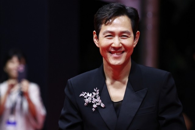 <b>이정재</b>, <b>래몽래인 경영권</b> 분쟁 완승…정우성 사내이사 선임