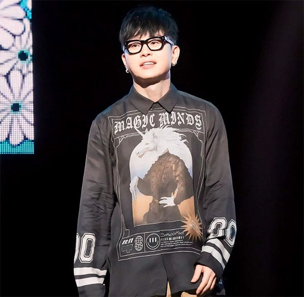 “박정희 공연은 해놓고”…<b>이승환</b> 콘서트 <b>취소</b>했다가 난리난 구미시