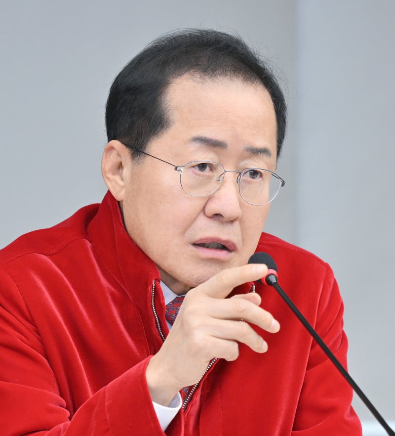<b>홍준표</b> “<b>한동훈</b>·<b>유승민</b>, 주군 <b>탄핵</b> 초래한 배신자일 뿐”