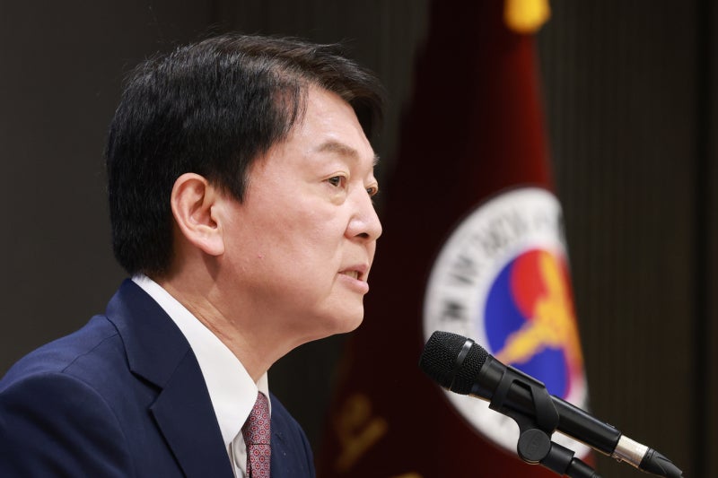 ‘尹 <b>탄핵</b> 찬성’ <b>안철수</b> “한덕수 <b>탄핵</b> 동의할 수 없어”