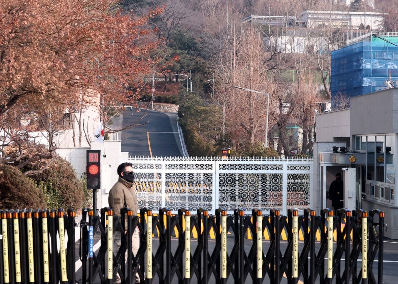 공수처, 대통령실·관저 압수수색 허탕…尹비화폰 서버 확보 무산