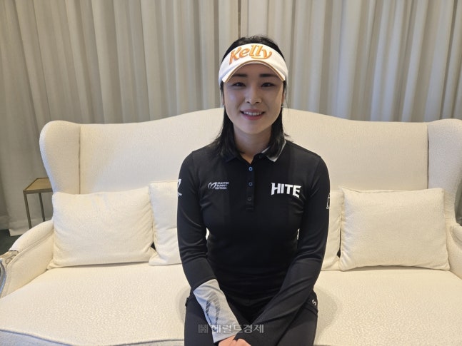 윤이나, LPGA 데뷔 첫날부터 한일전…韓 이어 美도 평정할까
