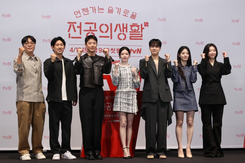 ‘<b>언슬전</b>’ 신원호PD “‘판타지’ 비판 알아…판단은 시청자의 몫”