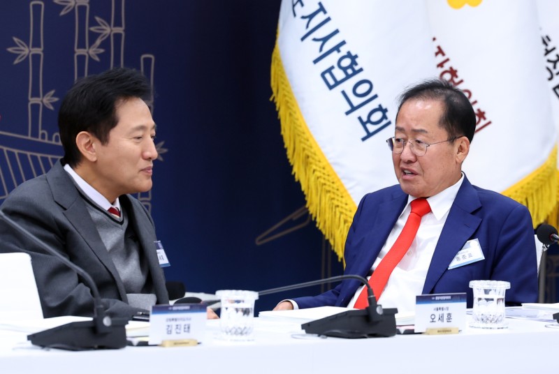 <b>홍준표</b>, <b>오세훈</b>과 만찬 <b>회동</b>…吳에 러브콜 보내는 국힘 주자들