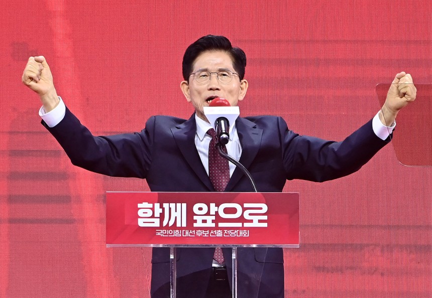 김문수 “이재명은 독재자…집권 막기 위해 어떤 세력과도 연대”