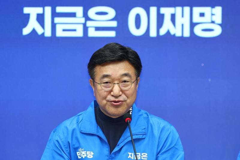 [속보] 민주 “<b>대법관</b> 100명 <b>증원</b>법 <b>철회</b>는 선대위 결정 사안…李에 사...