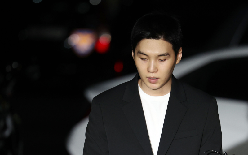 ‘소집해제’ <b>BTS 슈가</b>, “<b>음주운전</b>으로 실망 끼쳐 죄송”