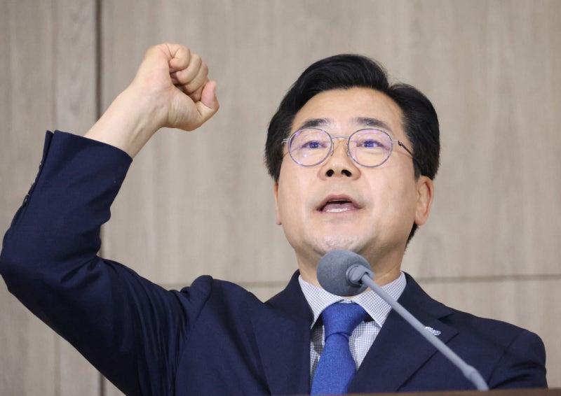 <b>박찬대</b> “檢개혁 확실히 완수…집권초 대통령 인사에 도 넘는 비난, 동...