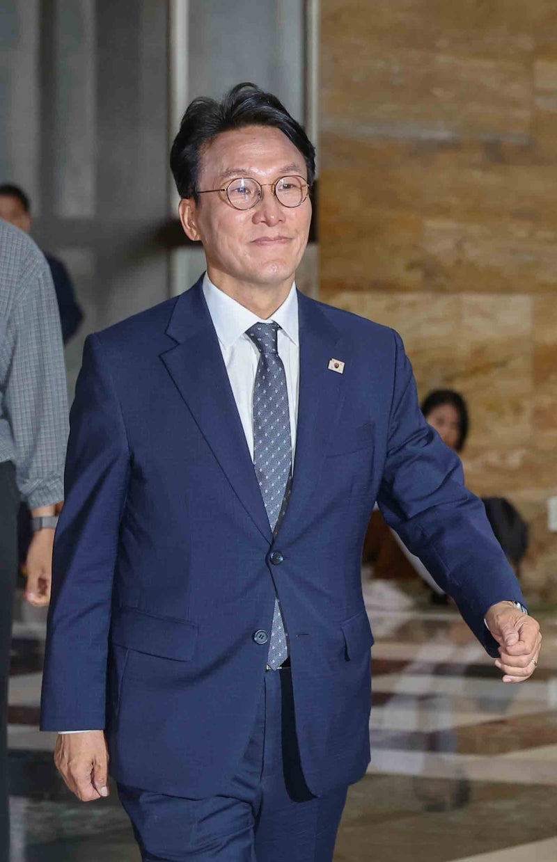 김민석 총리, <b>폭염 취약층 보호</b>대책 전면 재점검 긴급 지시