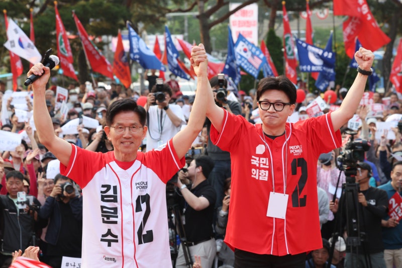 ‘국힘 당권 대어’ 김문수·<b>한동훈</b> 침묵 언제까지 [이런정치]