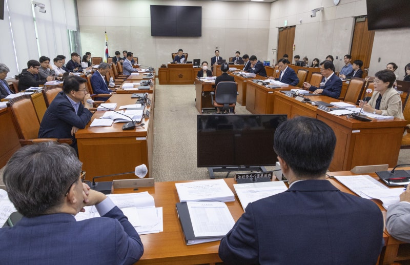 ‘가격 하락 시 차액 지원’ 농안법, 국회 <b>농해수위</b> <b>소위</b> 통과