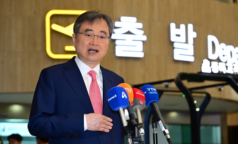 조현 “<b>APEC</b> 계기 <b>시진핑</b> <b>방한</b>일정 협의”