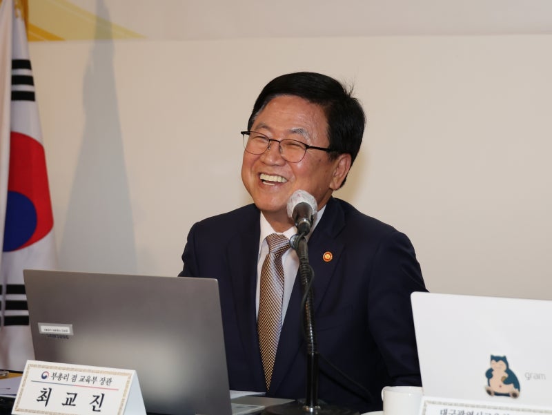 최교진 1호 브리핑 ‘<b>고교학점제</b> 개선안 발표’ 돌연 취소, 왜?[세상&]
