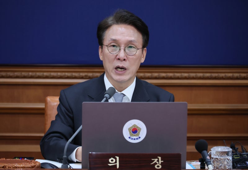 수사기간·인원 늘리는 ‘더센 <b>특검법</b>’ <b>국무회의 의결</b>