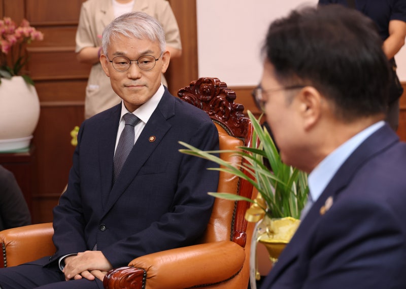 천대엽 “사법개혁 <b>사법부</b>도 동참해 국민 안심할 수 있게 해야”[세상&...
