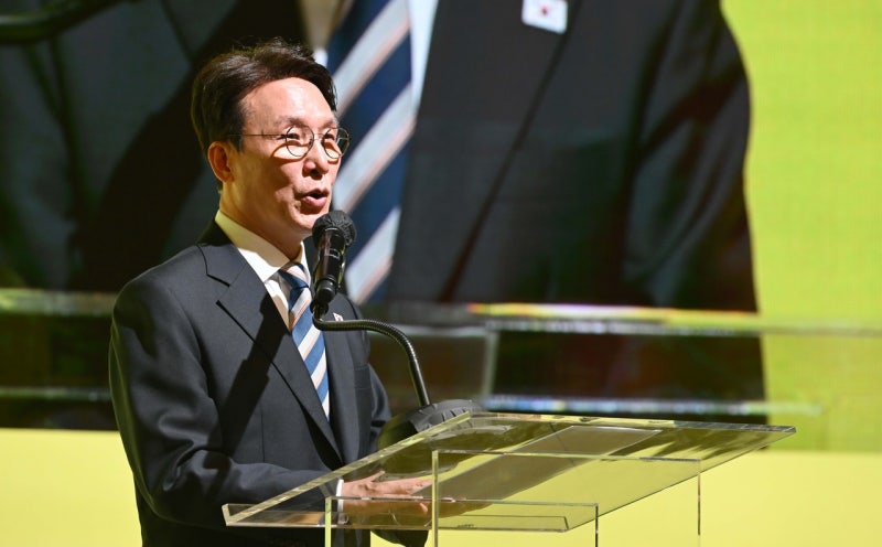 김민석 총리, ‘<b>냉부해</b> <b>논란</b>’에 “대통령 1인 다역 필연”