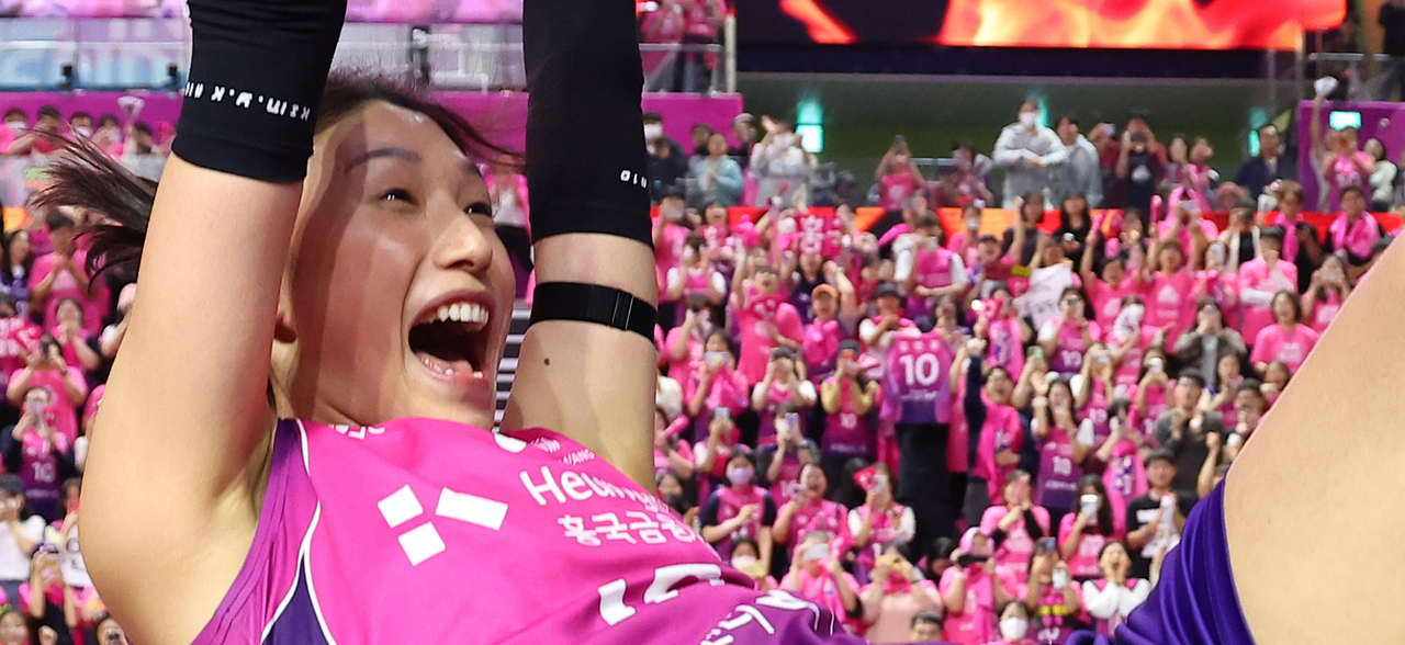 ‘배구 여제’ <b>김연경</b>, 18일 <b>은퇴식</b>…영구 결번 지정되나