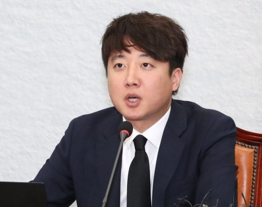 이준석 “<b>도요토미</b> 닮은 건 <b>조희대</b> 아닌 이재명 대통령”