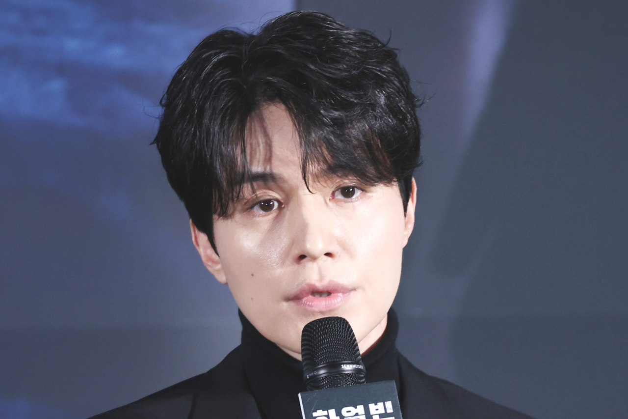“기내 접근까지”…<b>이동욱</b> 측, <b>사생활 침해</b> 법적 조치 예고
