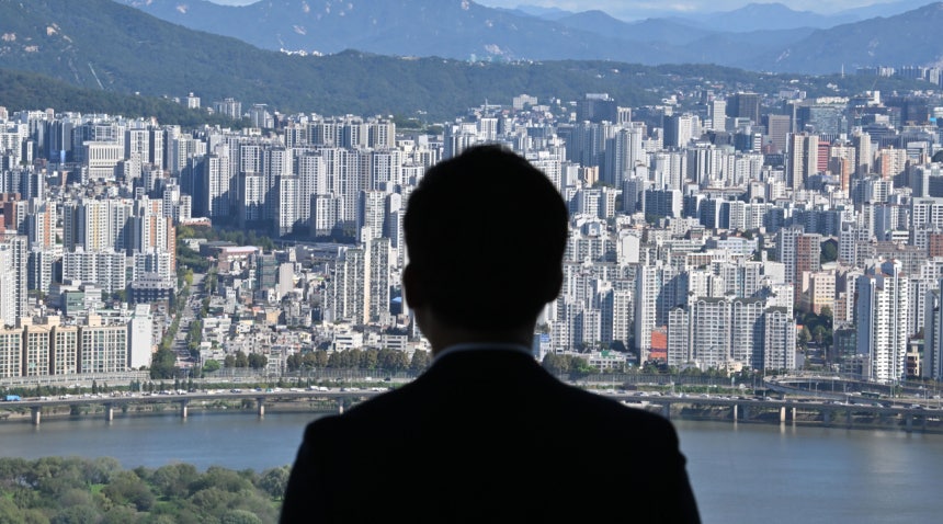 현금부자만 웃는 대출 규제…주거사다리 끊긴 2030 ‘분통’